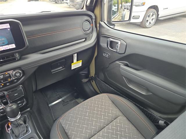 new 2025 Jeep Gladiator car, priced at $46,911