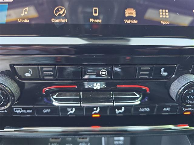 new 2025 Jeep Grand Cherokee car, priced at $44,095