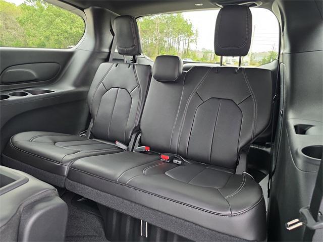 new 2026 Chrysler Pacifica car, priced at $38,088