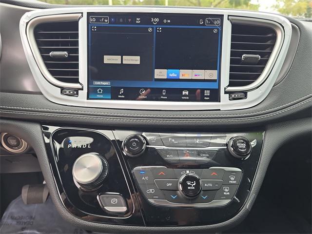 new 2026 Chrysler Pacifica car, priced at $38,088