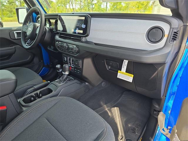new 2025 Jeep Wrangler car, priced at $39,058