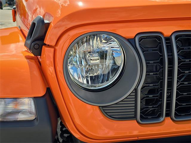 new 2025 Jeep Gladiator car, priced at $41,445