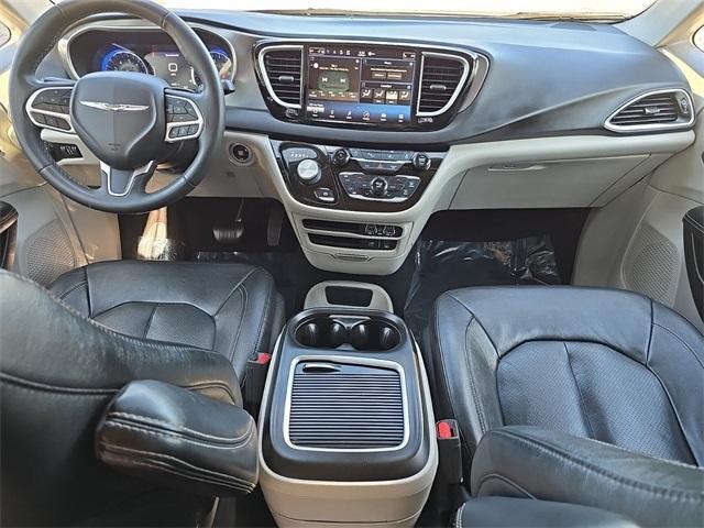 used 2022 Chrysler Pacifica car, priced at $23,698