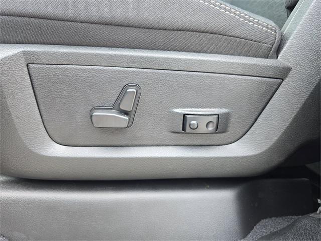 new 2025 Ram 2500 car, priced at $67,861