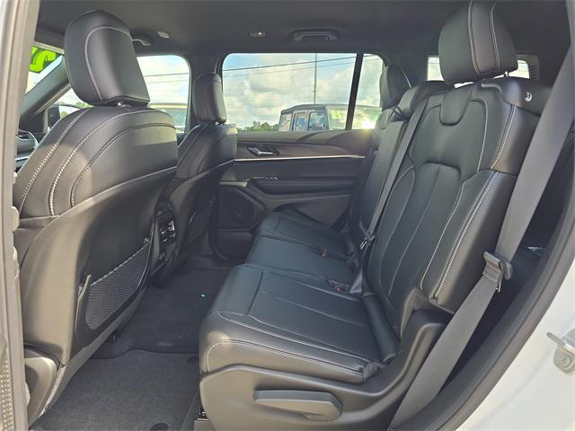 new 2025 Jeep Grand Cherokee L car, priced at $43,081