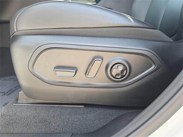new 2025 Jeep Grand Cherokee L car, priced at $43,081