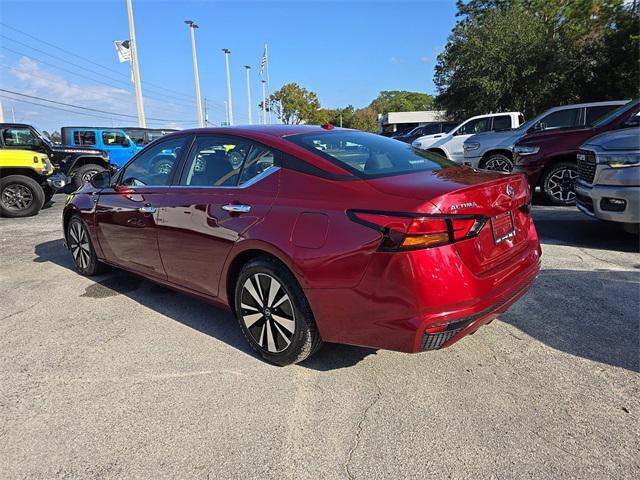 used 2021 Nissan Altima car, priced at $17,554