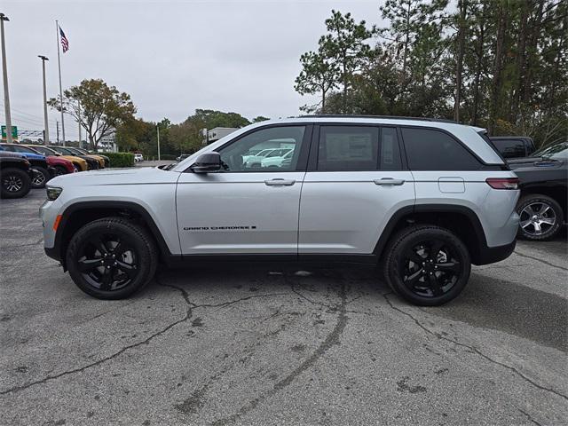 new 2025 Jeep Grand Cherokee car, priced at $44,932