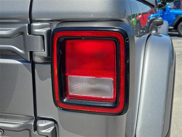 used 2020 Jeep Wrangler Unlimited car, priced at $29,155