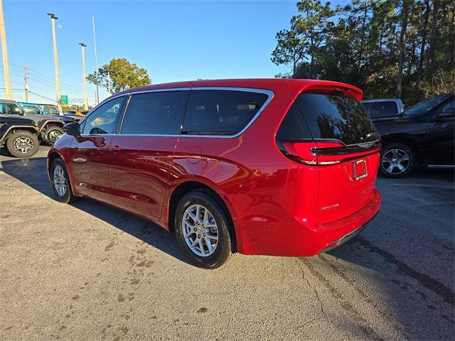 new 2025 Chrysler Pacifica car, priced at $42,920