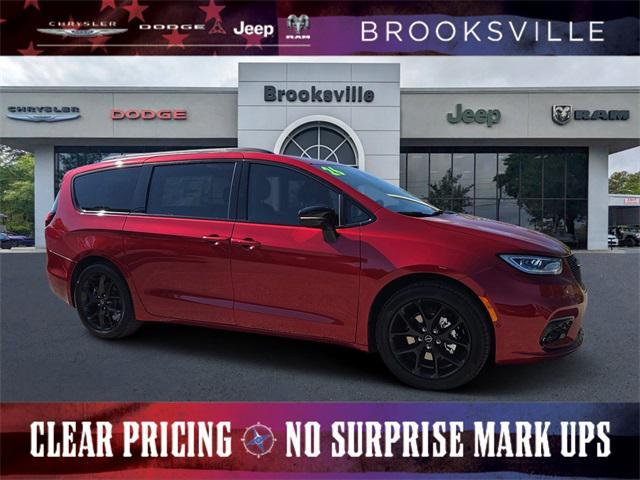 new 2026 Chrysler Pacifica car, priced at $46,279