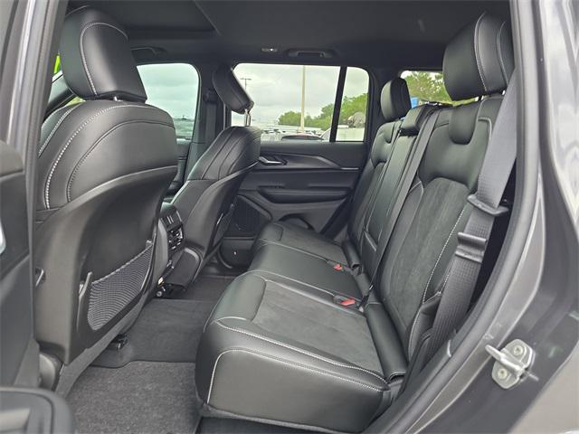 new 2025 Jeep Grand Cherokee car, priced at $38,374