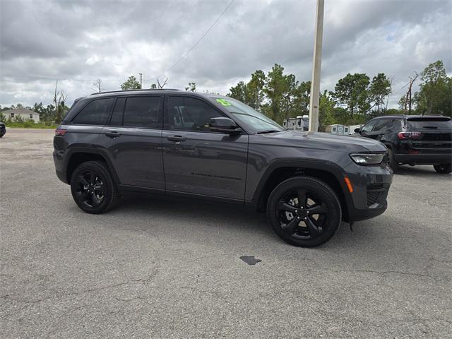 new 2025 Jeep Grand Cherokee car, priced at $38,374