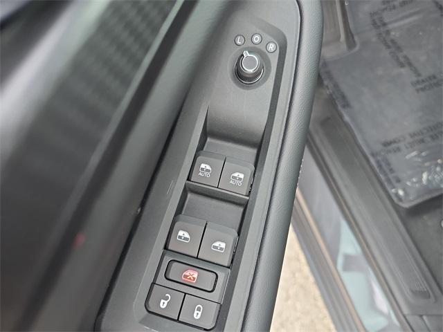new 2025 Jeep Grand Cherokee car, priced at $38,374
