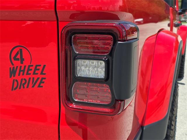 new 2025 Jeep Gladiator car, priced at $51,822