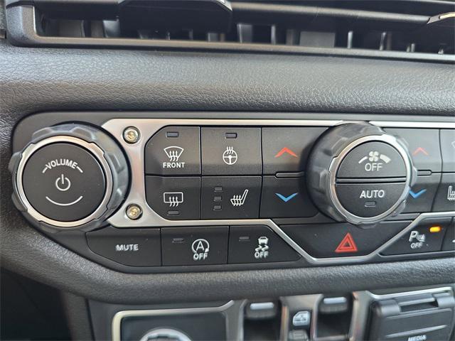 new 2025 Jeep Gladiator car, priced at $51,822