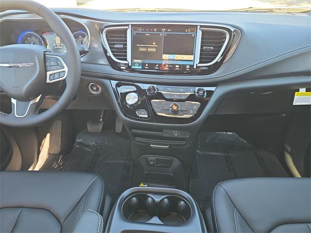 new 2026 Chrysler Pacifica car, priced at $37,016