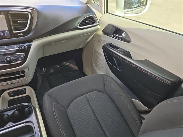 used 2020 Chrysler Pacifica car, priced at $18,995