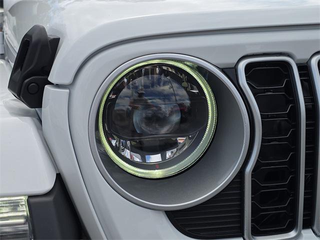 new 2025 Jeep Wrangler car, priced at $59,669