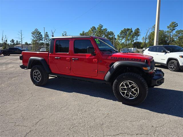 new 2025 Jeep Gladiator car, priced at $43,051