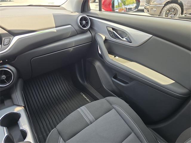 used 2025 Chevrolet Blazer car, priced at $31,221