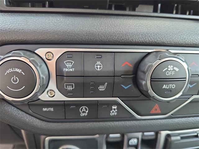 new 2025 Jeep Wrangler car, priced at $49,377