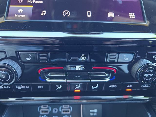new 2025 Jeep Grand Cherokee car, priced at $38,571