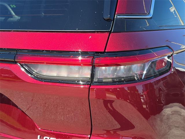 new 2025 Jeep Grand Cherokee car, priced at $38,571