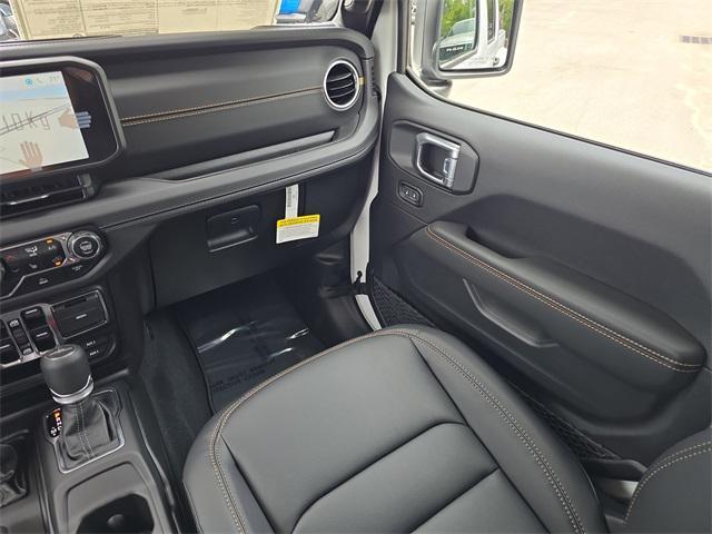 new 2025 Jeep Gladiator car, priced at $47,789