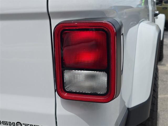 new 2025 Jeep Gladiator car, priced at $47,789
