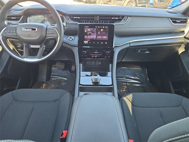 new 2025 Jeep Grand Cherokee car, priced at $34,056
