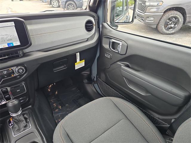 new 2025 Jeep Wrangler car, priced at $46,920