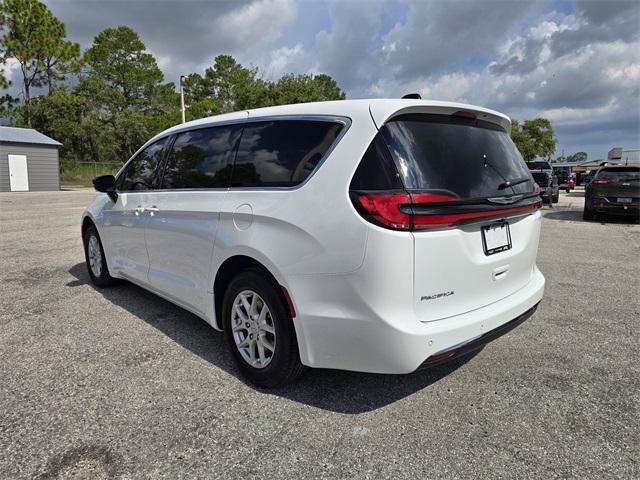 new 2026 Chrysler Pacifica car, priced at $34,992