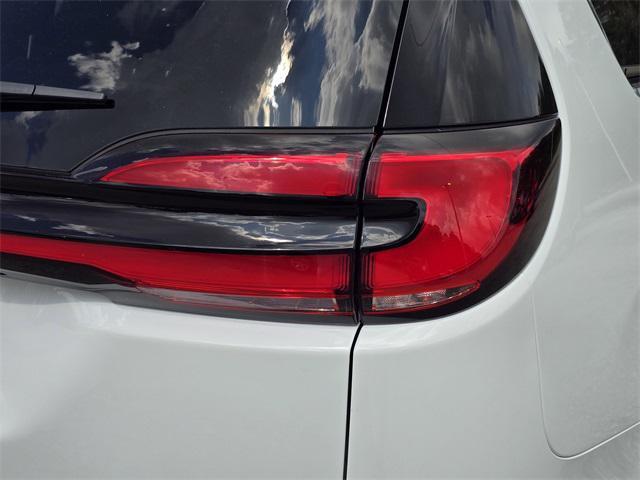 new 2026 Chrysler Pacifica car, priced at $34,992