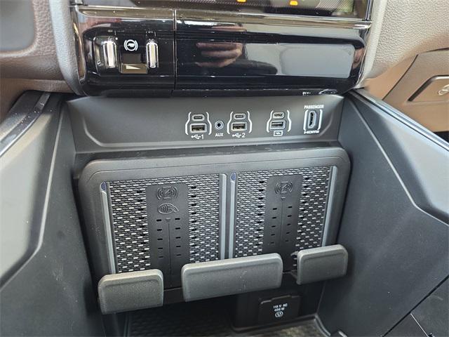 new 2025 Ram 1500 car, priced at $64,886