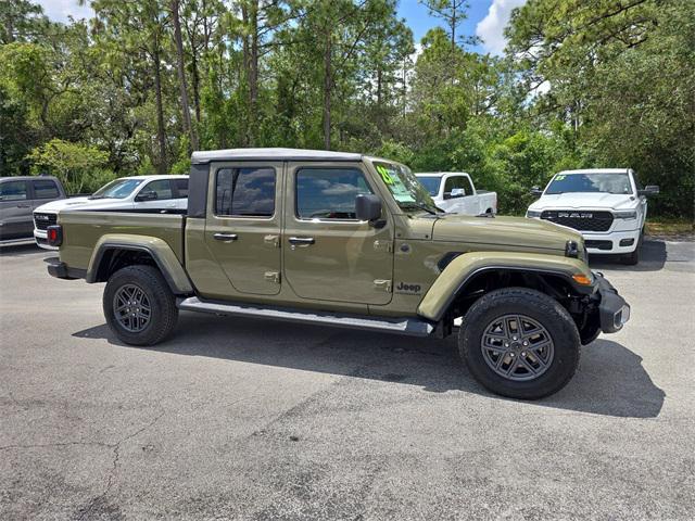 new 2025 Jeep Gladiator car, priced at $47,921