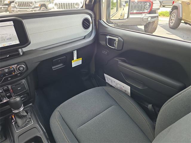 new 2025 Jeep Gladiator car, priced at $47,921