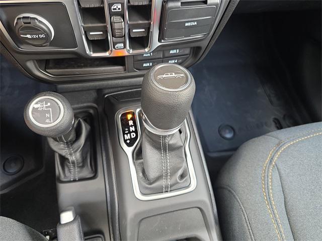 new 2025 Jeep Gladiator car, priced at $47,921