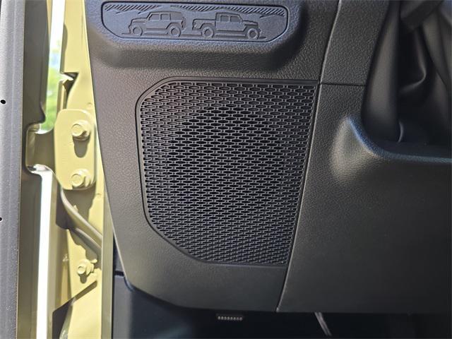 new 2025 Jeep Gladiator car, priced at $47,921