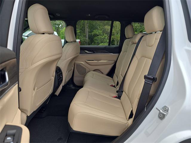 new 2025 Jeep Grand Cherokee car, priced at $40,481