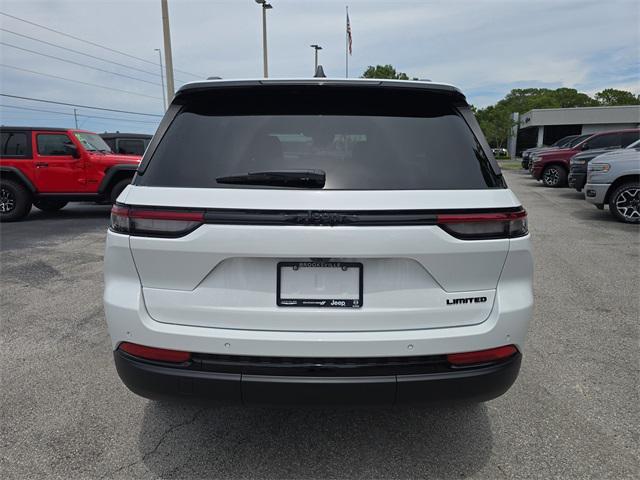 new 2025 Jeep Grand Cherokee car, priced at $40,481