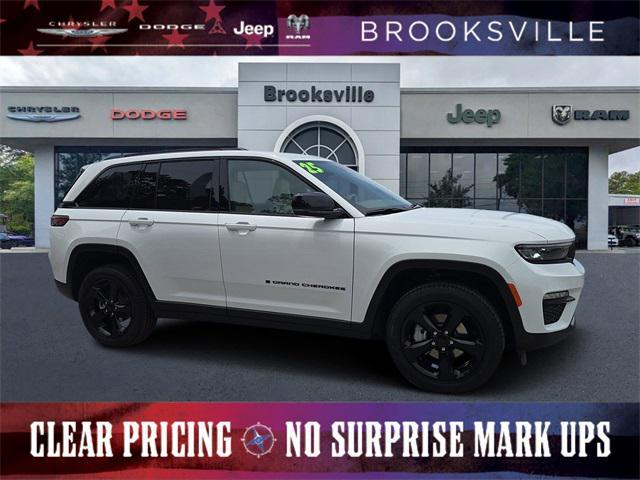 new 2025 Jeep Grand Cherokee car, priced at $36,845