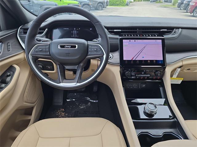 new 2025 Jeep Grand Cherokee car, priced at $40,481