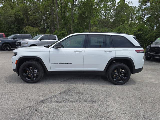 new 2025 Jeep Grand Cherokee car, priced at $40,481