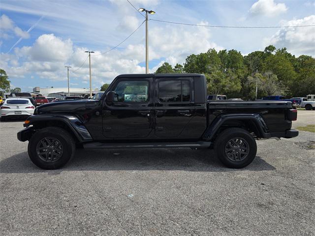 new 2025 Jeep Gladiator car, priced at $42,755