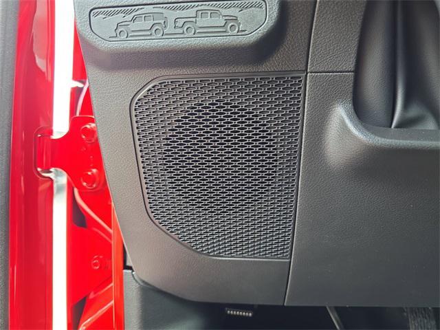 new 2025 Jeep Wrangler car, priced at $46,095