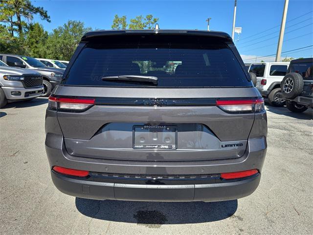 new 2025 Jeep Grand Cherokee car, priced at $41,017
