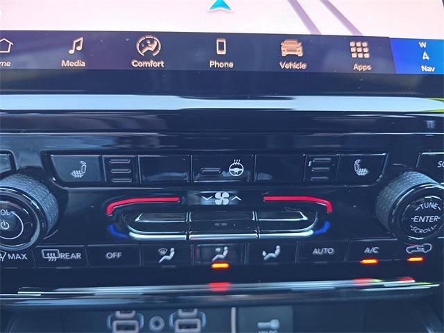 new 2025 Jeep Grand Cherokee car, priced at $41,017