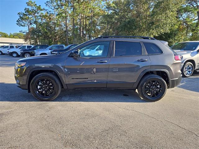 used 2023 Jeep Cherokee car, priced at $26,773