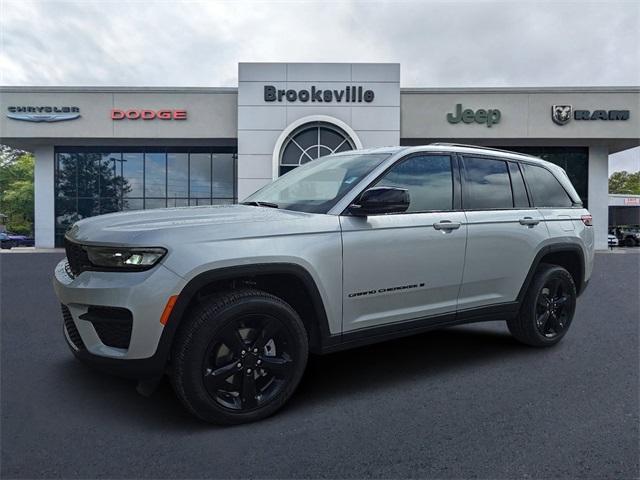 new 2024 Jeep Grand Cherokee L car, priced at $43,739